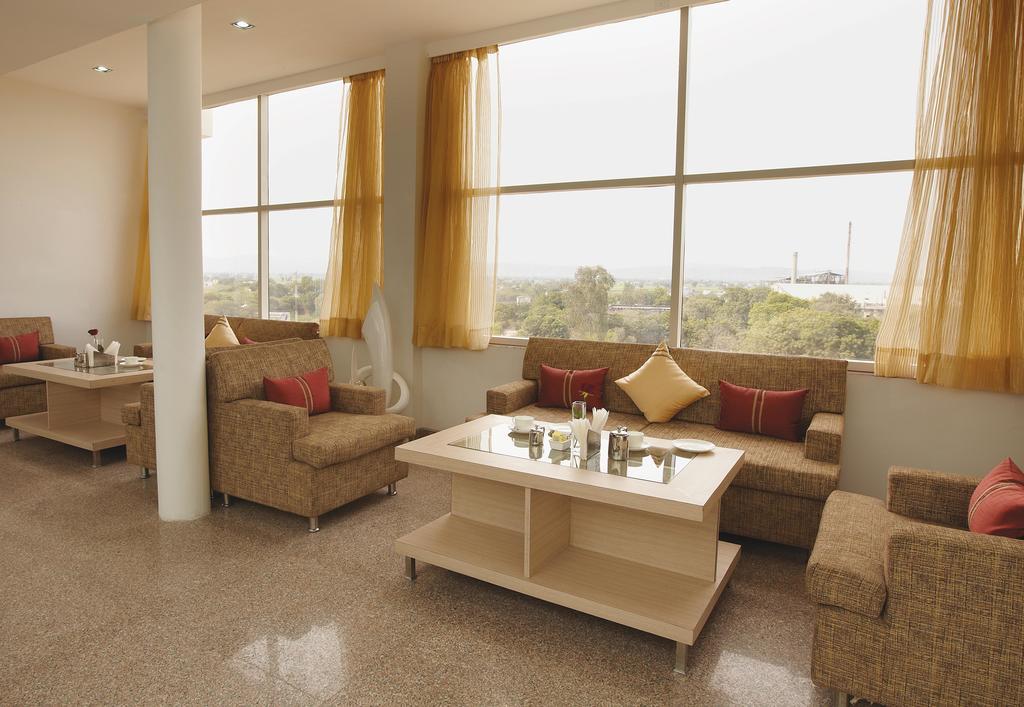 Days Hotel By Wyndham Neemrana Exterior foto